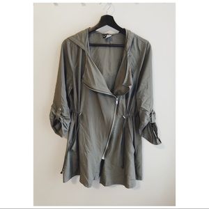 Light weight spring/fall jacket